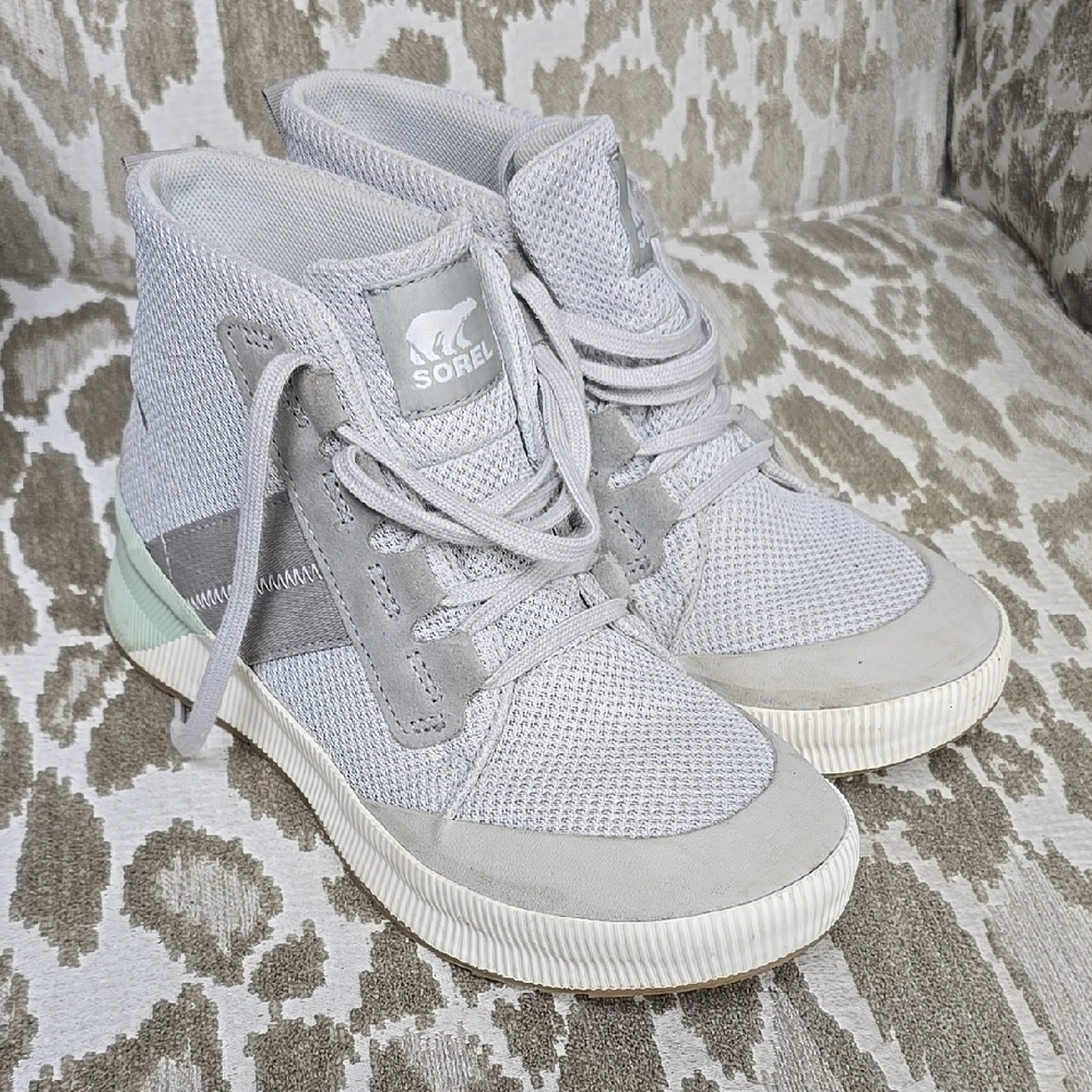 Sorel Gray Sneakers with Breathable Mesh and Cushioned Sole - Picture 7 of 16